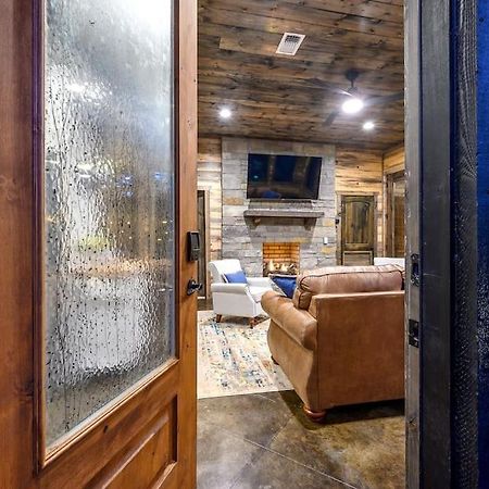 Brand New Luxury 2 Bedroom With Loft And Spa Sleeps 10 โบรคเคนโบว์ ภายนอก รูปภาพ